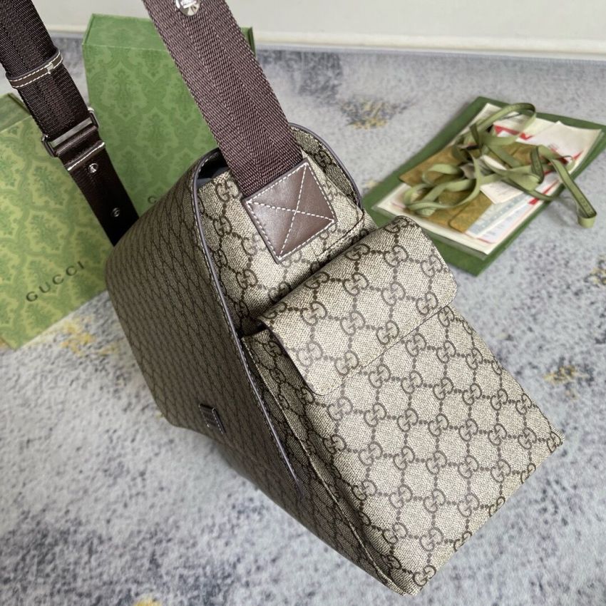 Gvc*1 GG Svp*me Large Messenger Diaper Bag