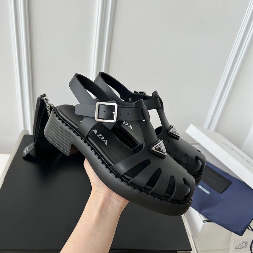 Pra*a Unisex Sandals