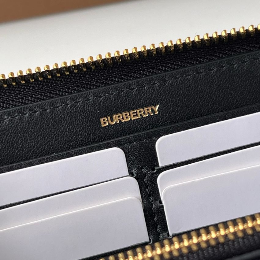 Bv*b*rry Long Check Zippy wallet