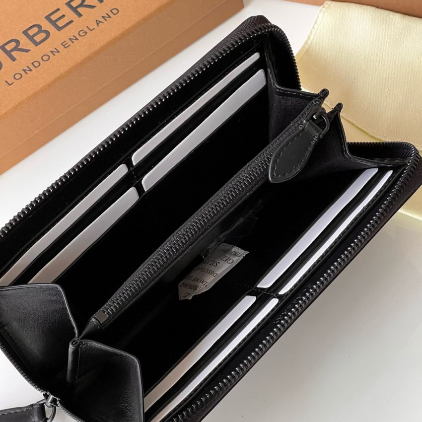 Bv*b*rry Long Check Zippy wallet