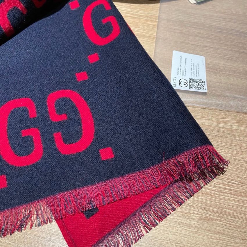 Gvc*1 GG Wool and Cashmere Scarf