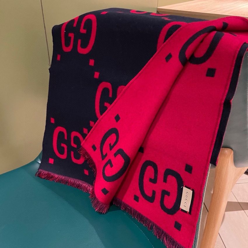 Gvc*1 GG Wool and Cashmere Scarf