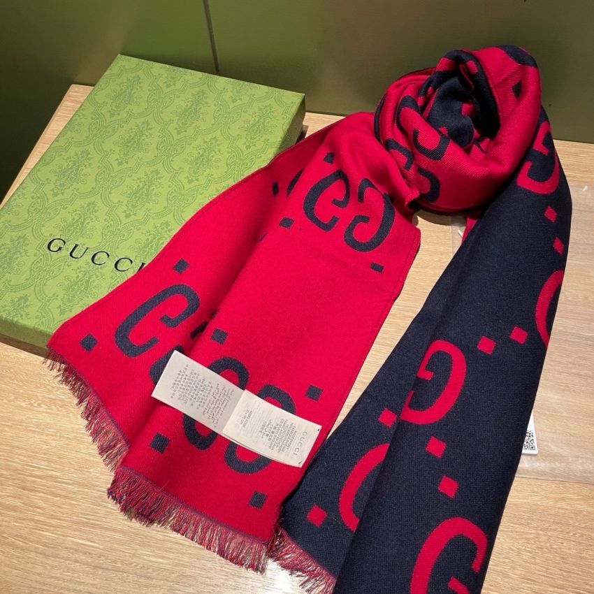 Gvc*1 GG Wool and Cashmere Scarf