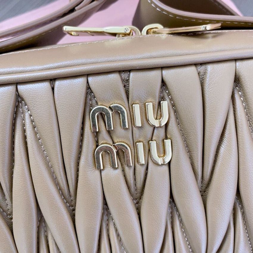 M1v M1v matelasse shoulder bag