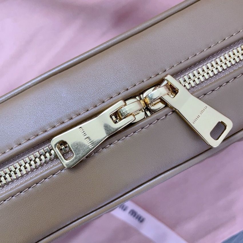 M1v M1v matelasse shoulder bag