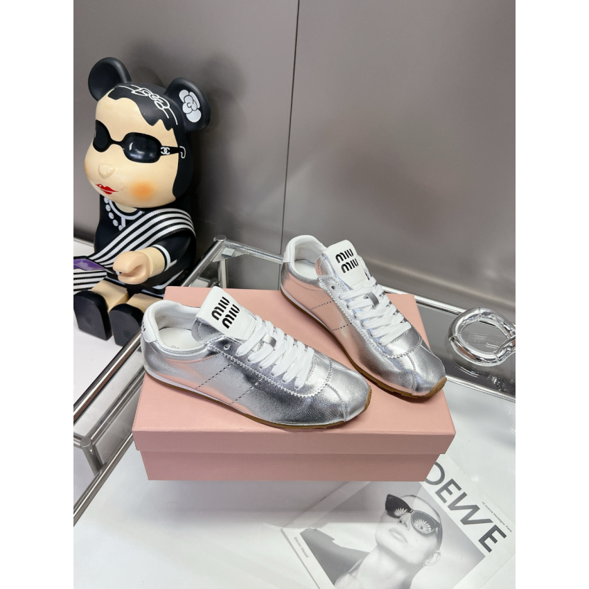 M1v M1v plume sneakers