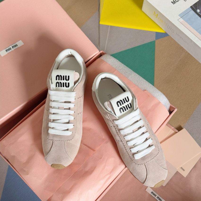 M1v M1v plume sneakers