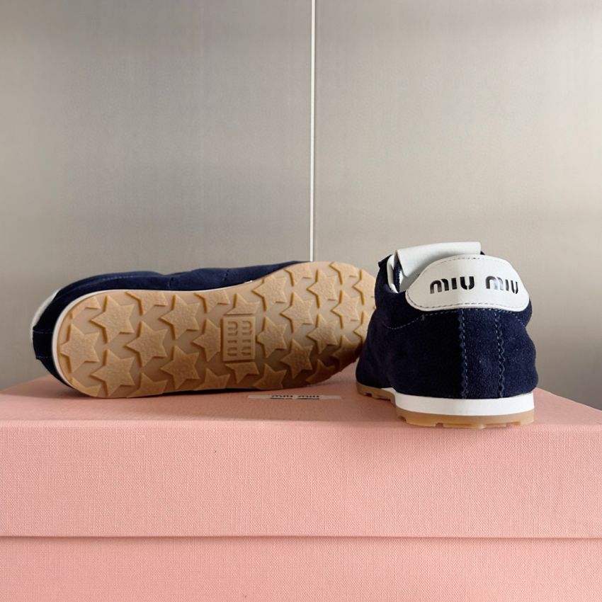 M1v M1v plume sneakers