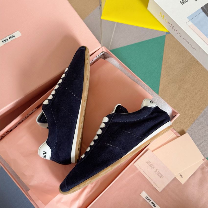 M1v M1v plume sneakers