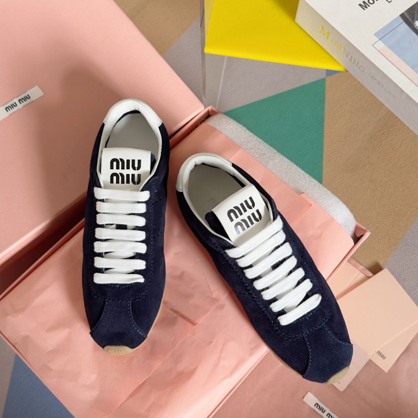 M1v M1v plume sneakers