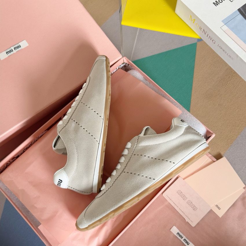 M1v M1v plume sneakers