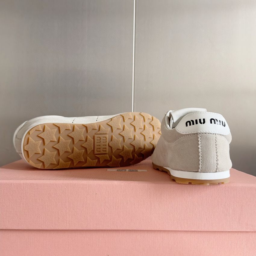 M1v M1v plume sneakers