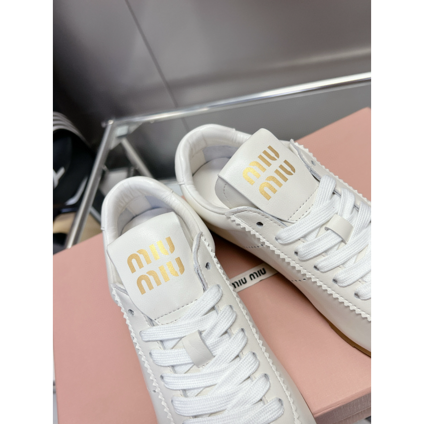 M1v M1v plume sneakers