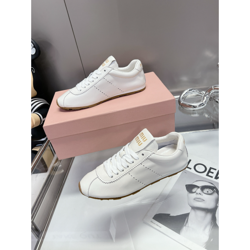 M1v M1v plume sneakers