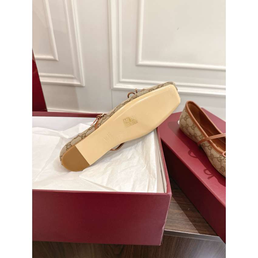 Women's Gvc*1 Horsebit ballet flat