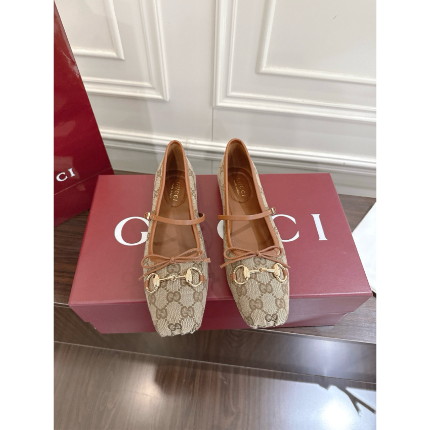 Women's Gvc*1 Horsebit ballet flat
