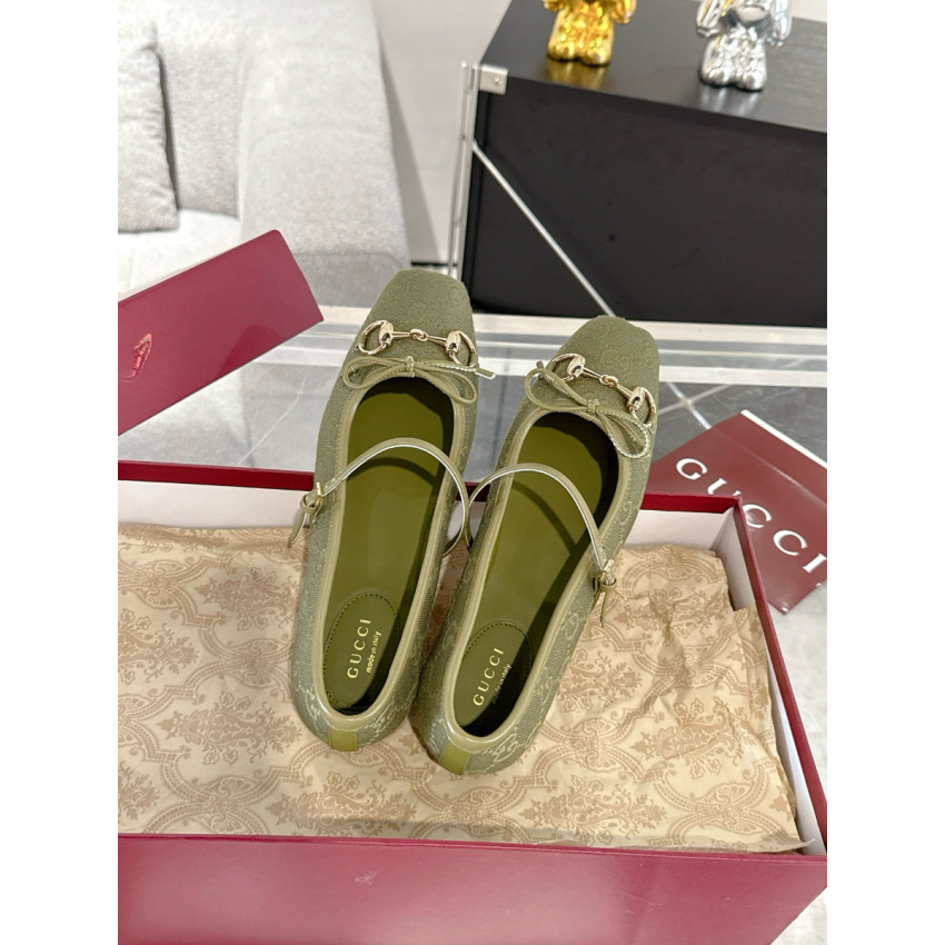 Women's Gvc*1 Horsebit ballet flat