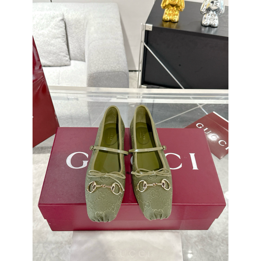Women's Gvc*1 Horsebit ballet flat