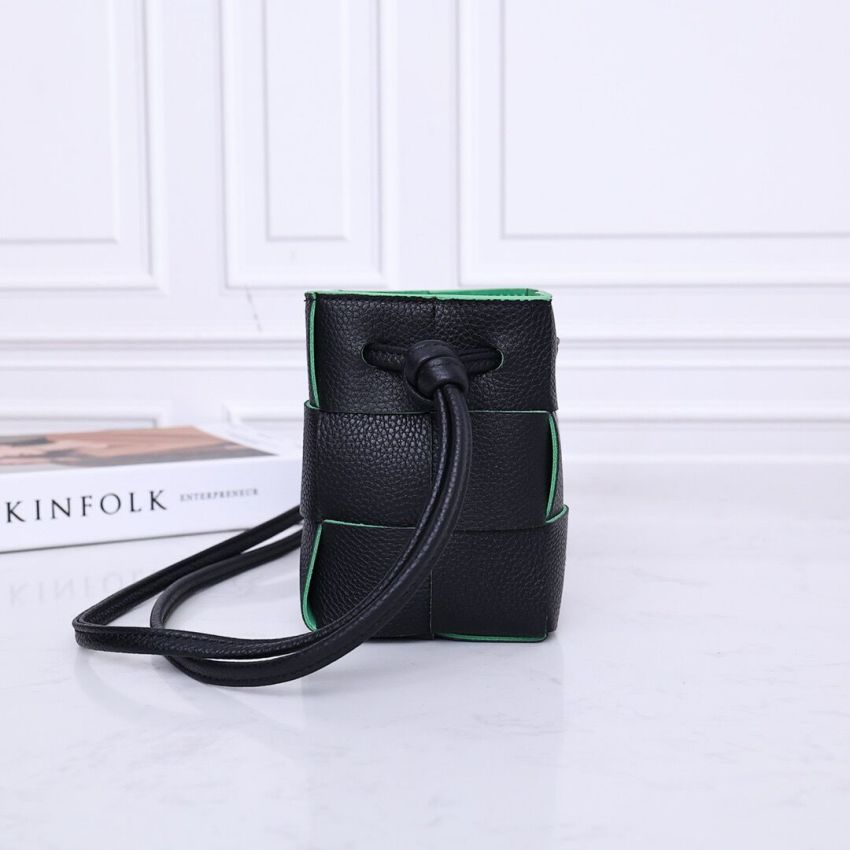 B0tt*ga Ven*ta Mini Cassette Bucket