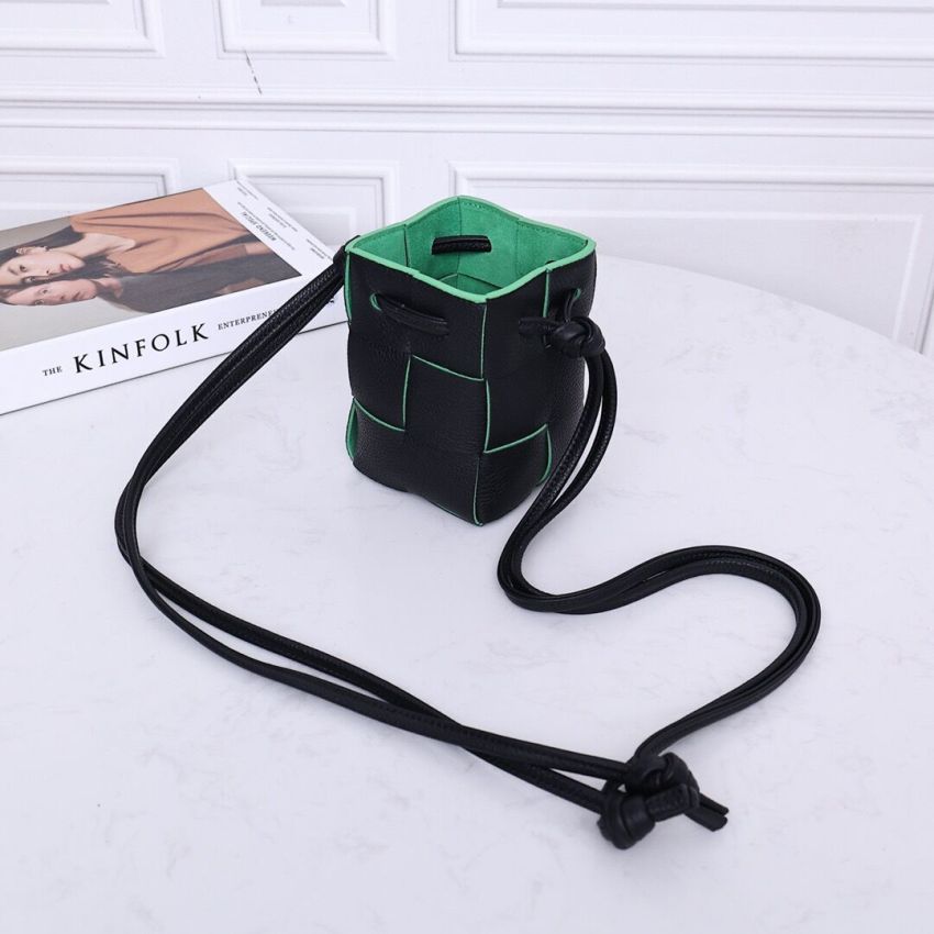 B0tt*ga Ven*ta Mini Cassette Bucket