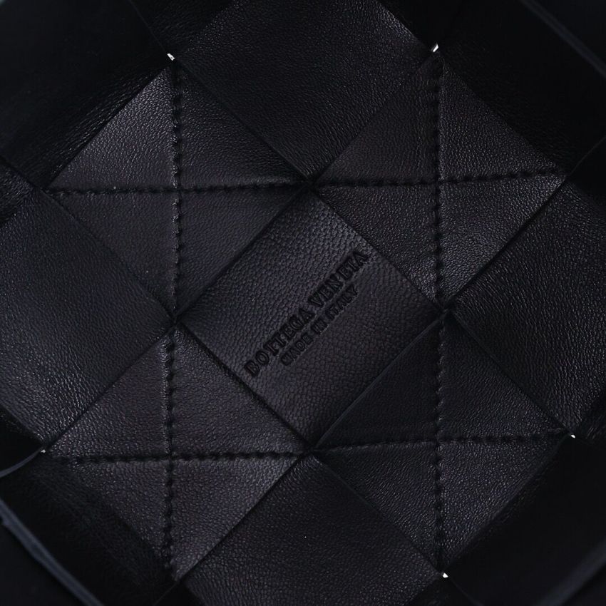 B0tt*ga Ven*ta Small Cassette Cross-Body Bucket