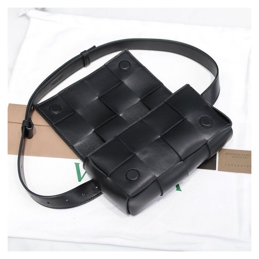 B0tt*ga Ven*ta Mini Cassette Belt Bag