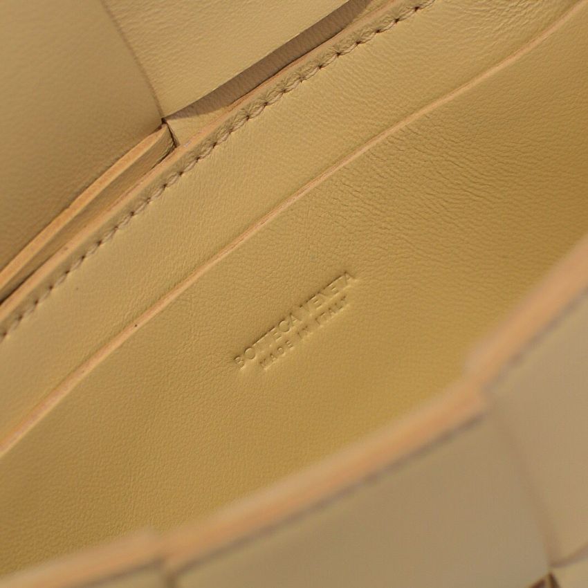 B0tt*ga Ven*ta Mini Cassette Belt Bag