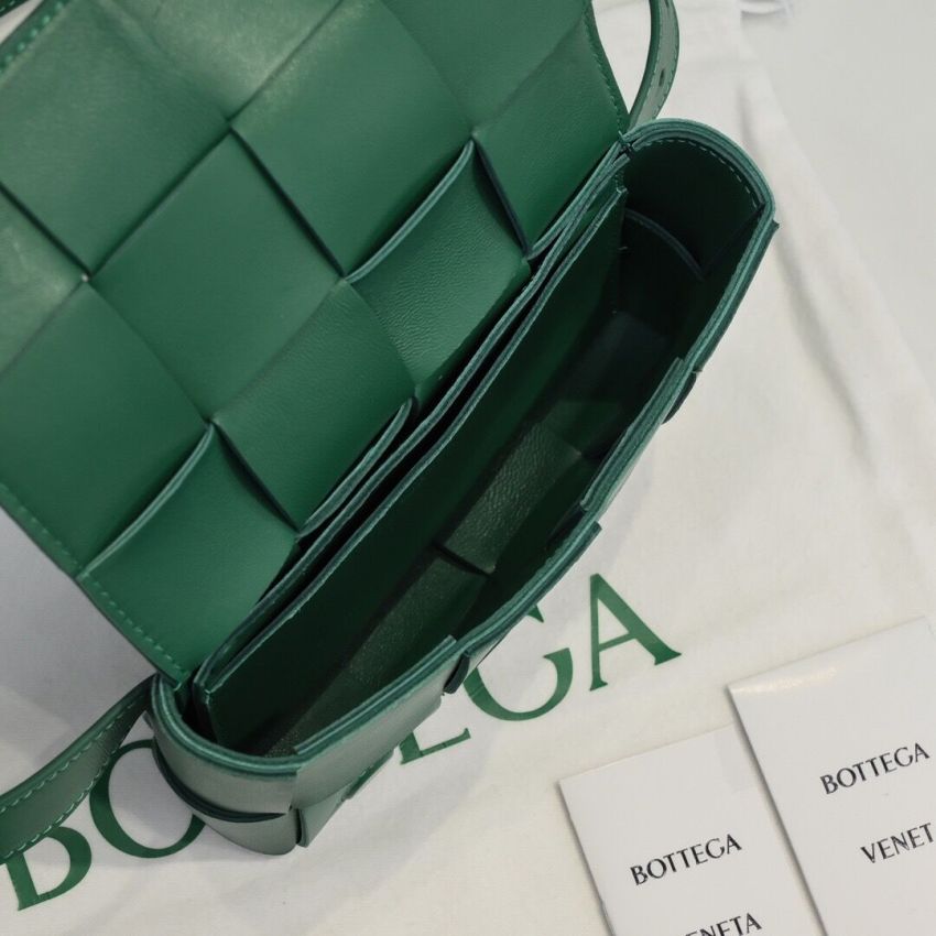 B0tt*ga Ven*ta Mini Cassette Belt Bag