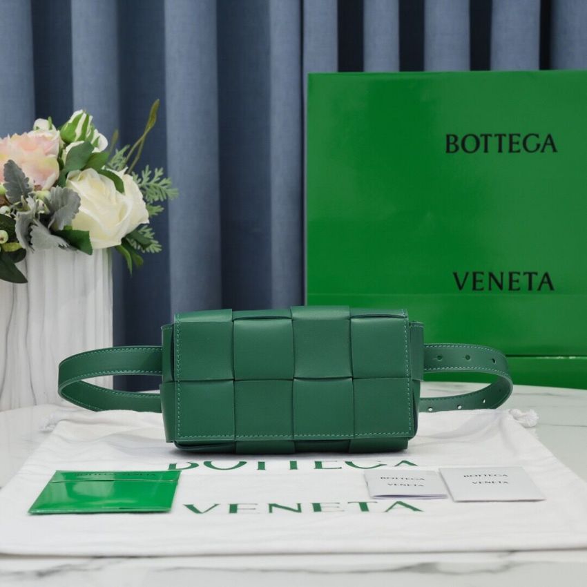 B0tt*ga Ven*ta Mini Cassette Belt Bag