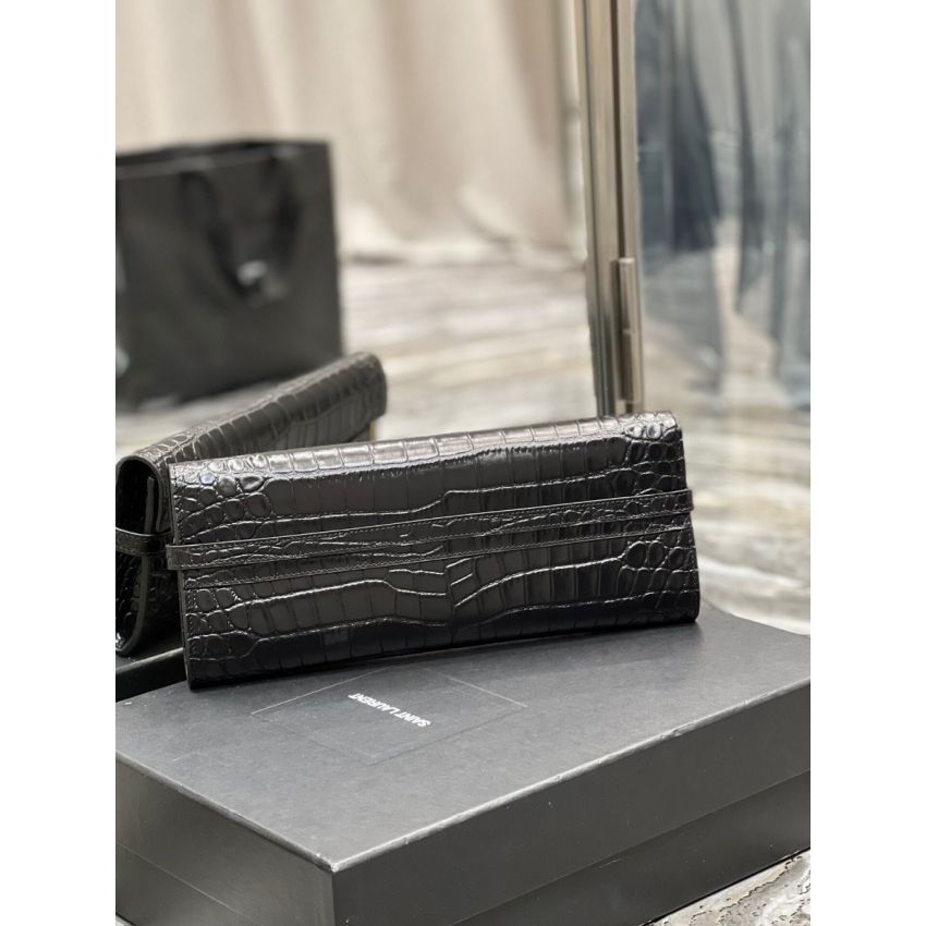 Sa1nt Lau*nt Manhattan Clutch