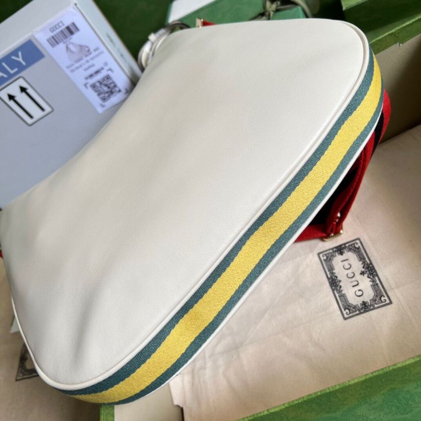 Gvc*1 Attache Medium Shoulder Bag