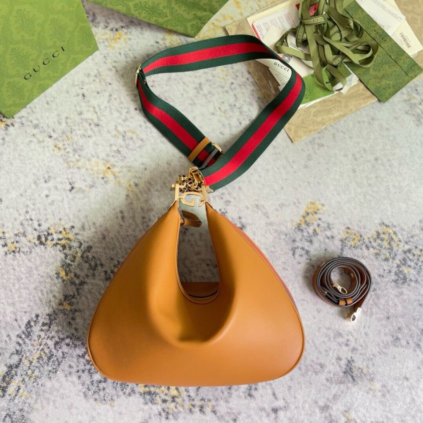 Gvc*1 Attache Medium Shoulder Bag
