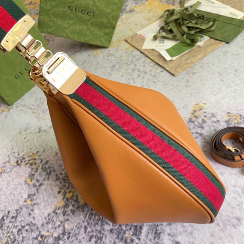 Gvc*1 Attache Medium Shoulder Bag