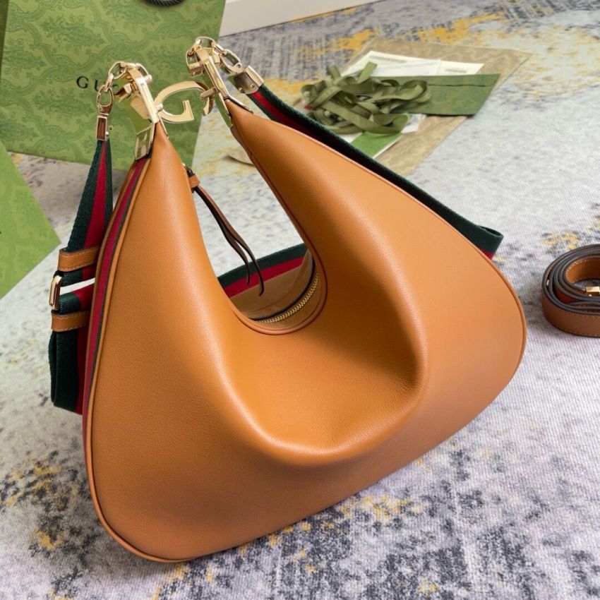 Gvc*1 Attache Medium Shoulder Bag