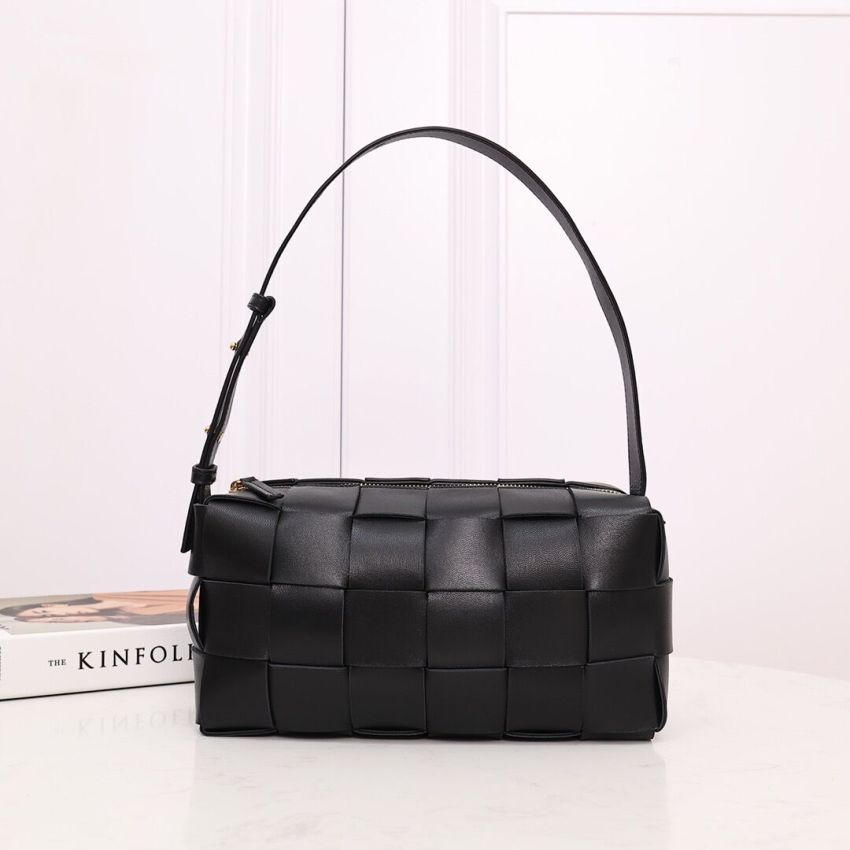 b0tt*ga ven*ta bR1ck cassette shoulder bag