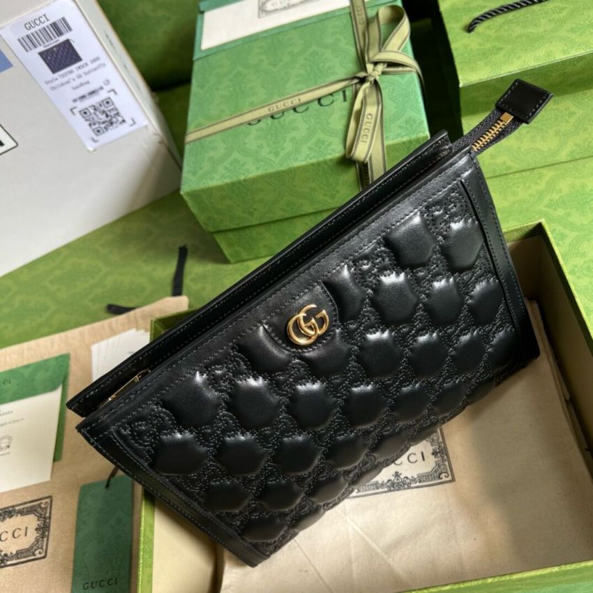 Gvc*1 GG Matelassé Pouch