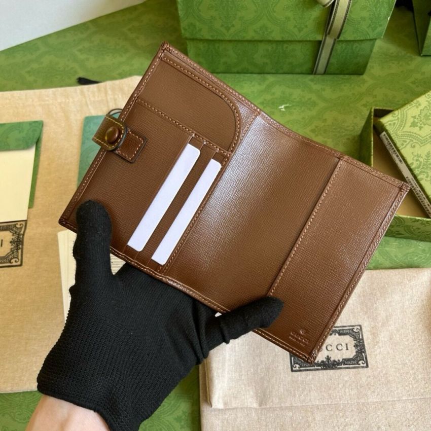 Gvc*1 Interlock G Passport Cover