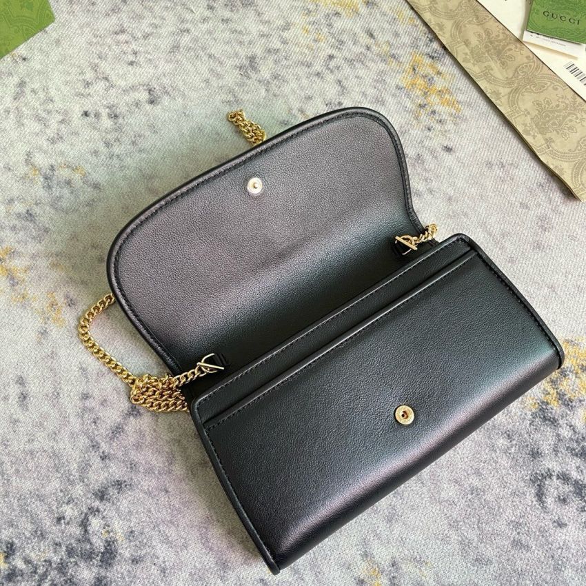 Gvc*1 Blondie Chain Wallet