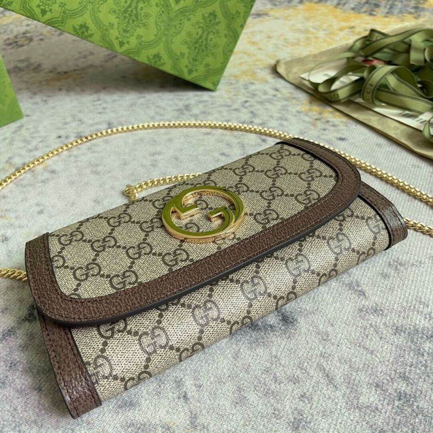 Gvc*1 Blondie Chain Wallet