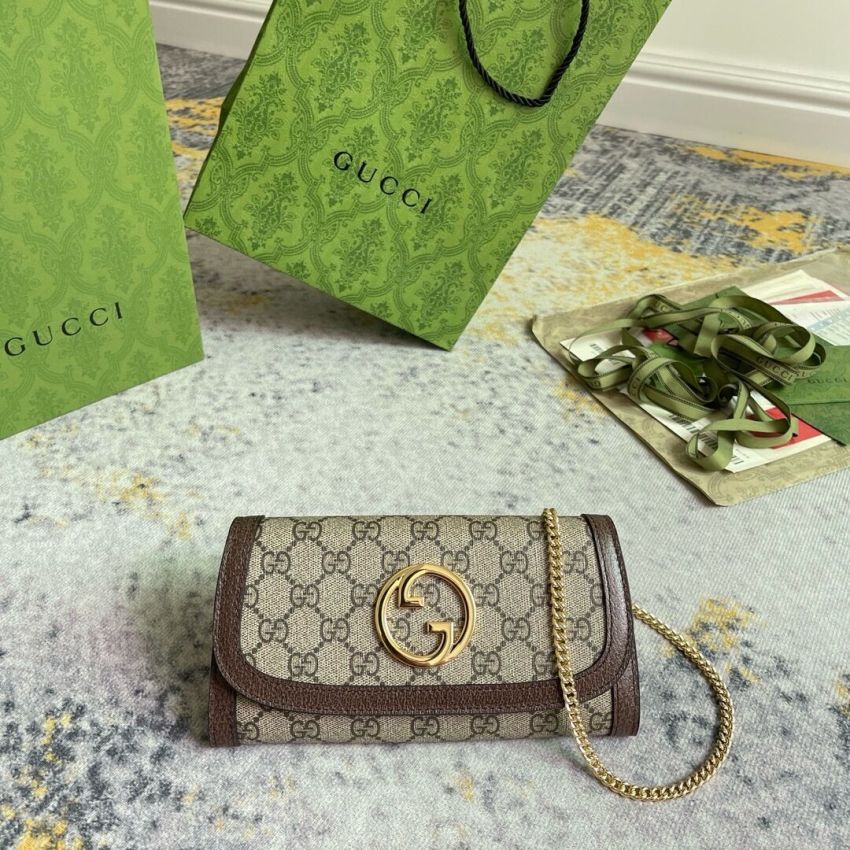 Gvc*1 Blondie Chain Wallet