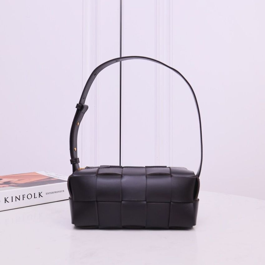b0tt*ga ven*ta small bR1ck cassette shoulder bag