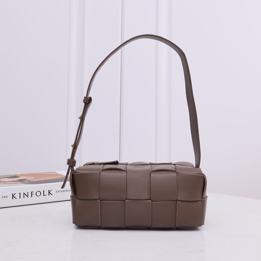 b0tt*ga ven*ta small bR1ck cassette shoulder bag