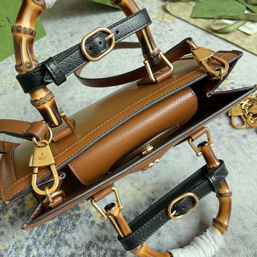 Gvc*1 Diana Shoulder Bag