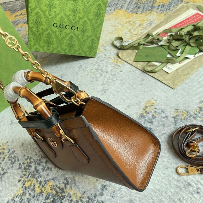 Gvc*1 Diana Shoulder Bag