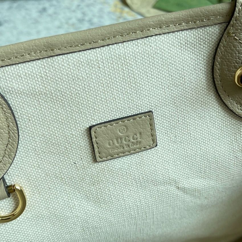 Gvc*1 Ophidia Medium Tote
