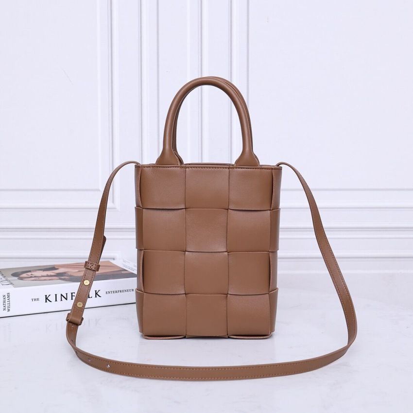 B0tt*ga Ven*ta Mini Cassette Tote