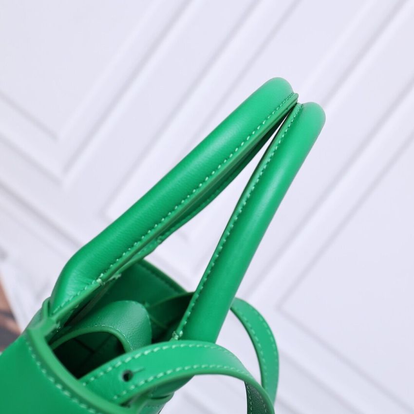 B0tt*ga Ven*ta Mini Cassette Tote
