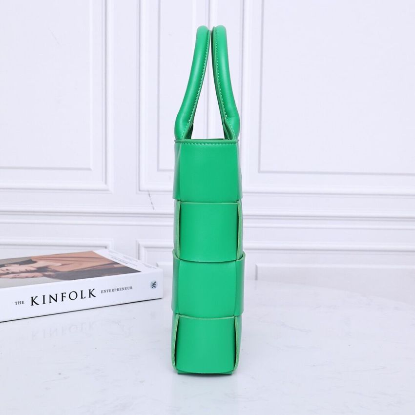 B0tt*ga Ven*ta Mini Cassette Tote