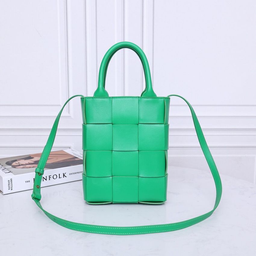 B0tt*ga Ven*ta Mini Cassette Tote