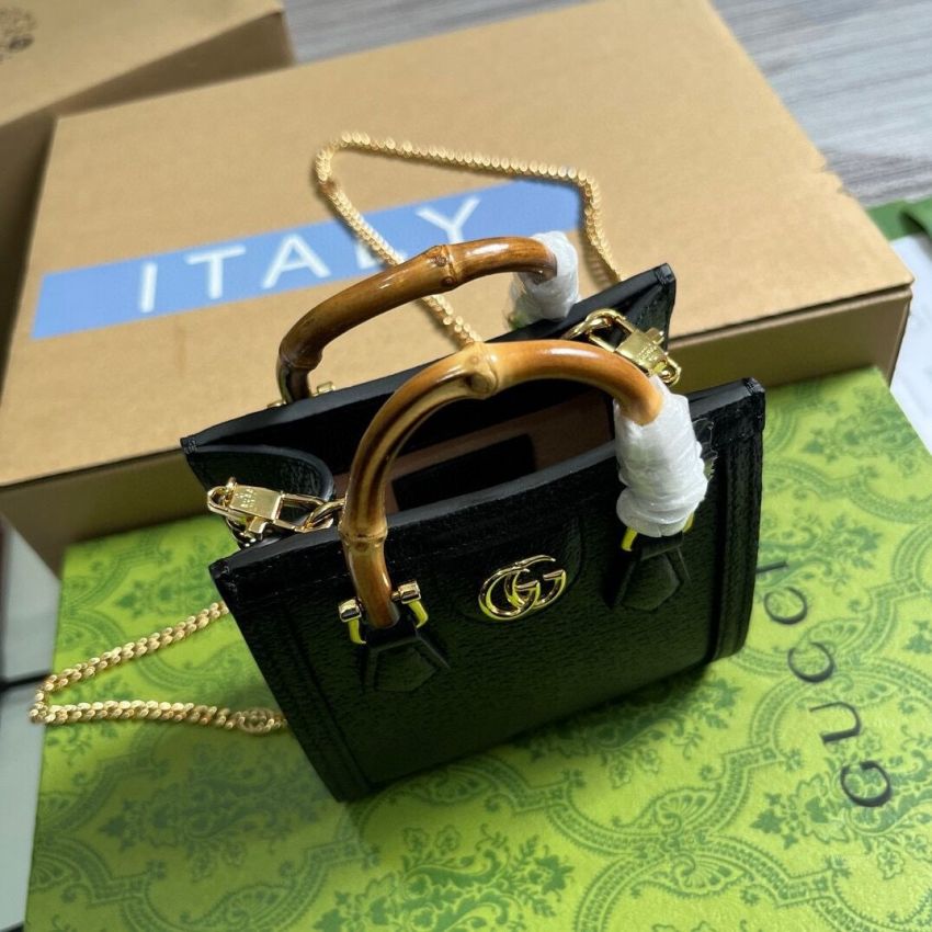 Gvc*1 Diana S*per Mini Chain Bag